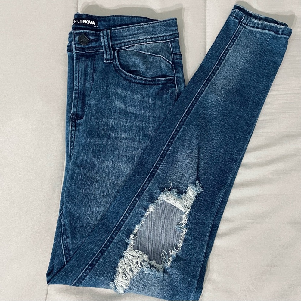 Fashion Nova Ripped Skinny Jeans